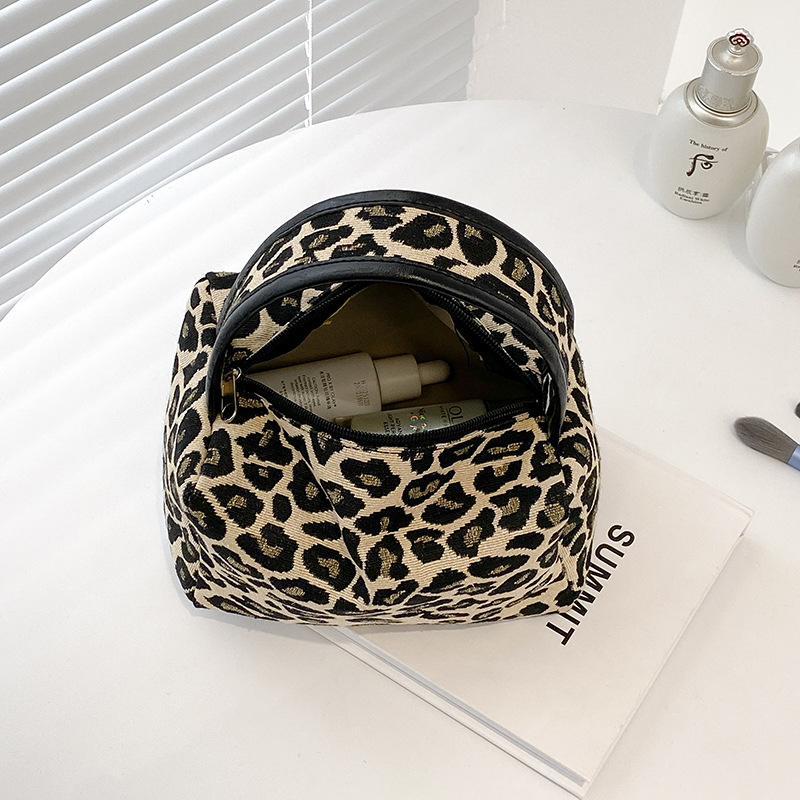 Luipaard make-up tas Luxe grot - Luxury Skincare Makeup recensie en prijs